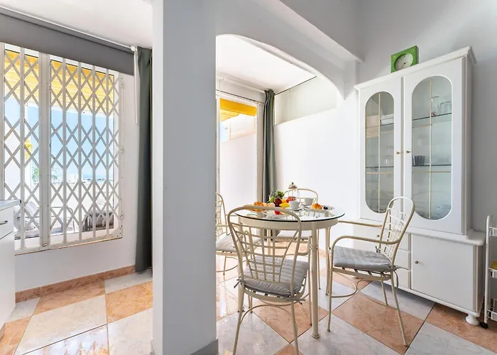 Seaside Escape In Benalmadena مالقة